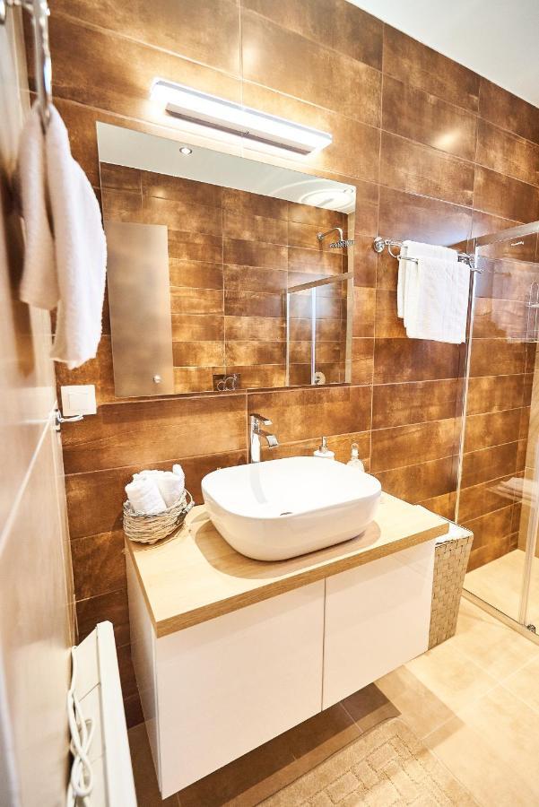The El Greco Spirit Meets The Athenian Luxury Apt1 Екстер'єр фото