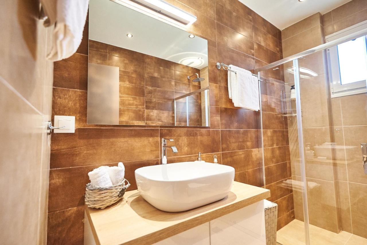 The El Greco Spirit Meets The Athenian Luxury Apt1 Екстер'єр фото